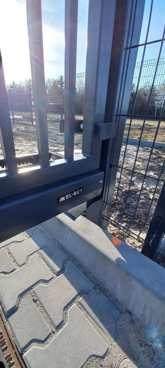 Brama LONG EB120.jpg